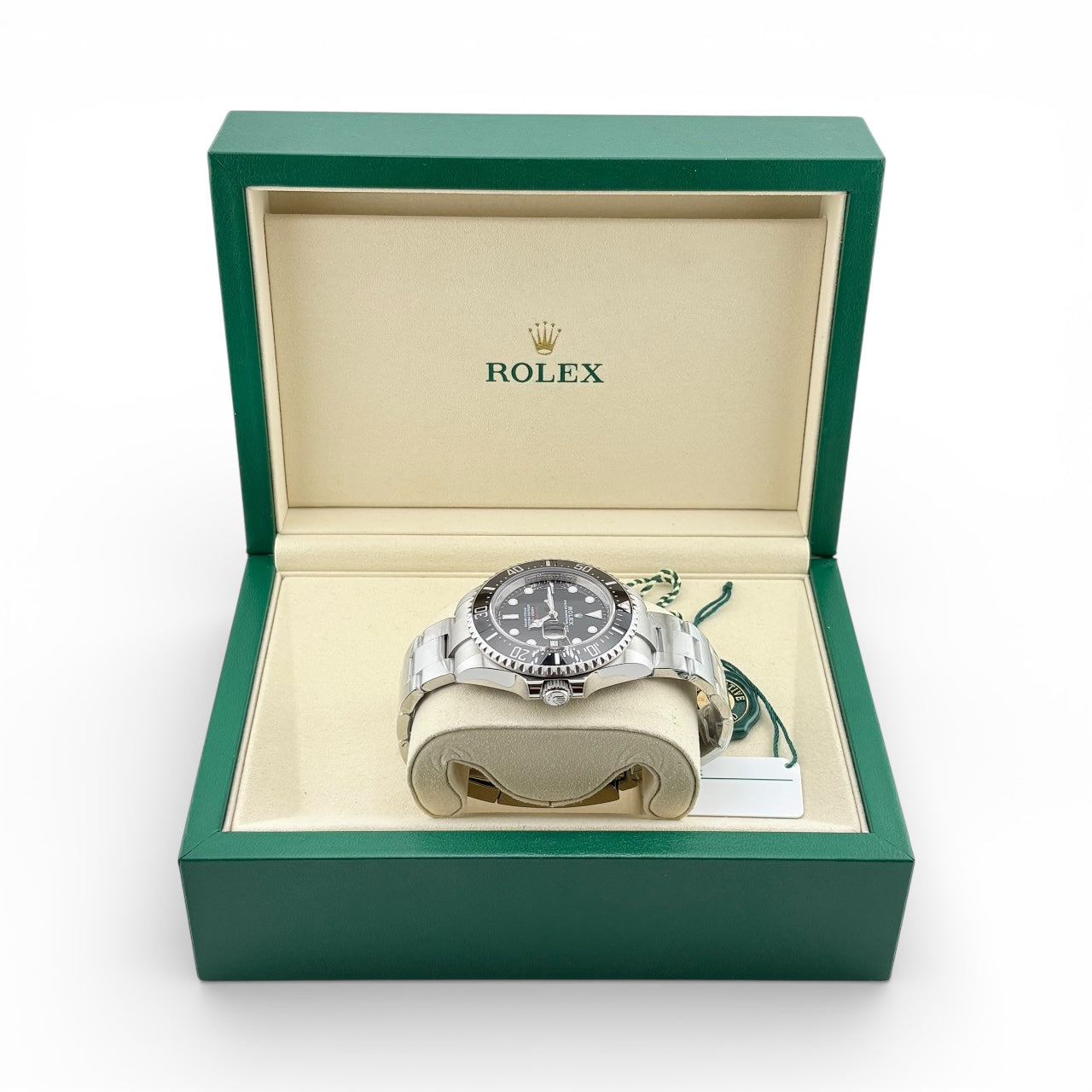 Rolex Sea-Dweller 126600 Pre-Owned Mint Apr 2024