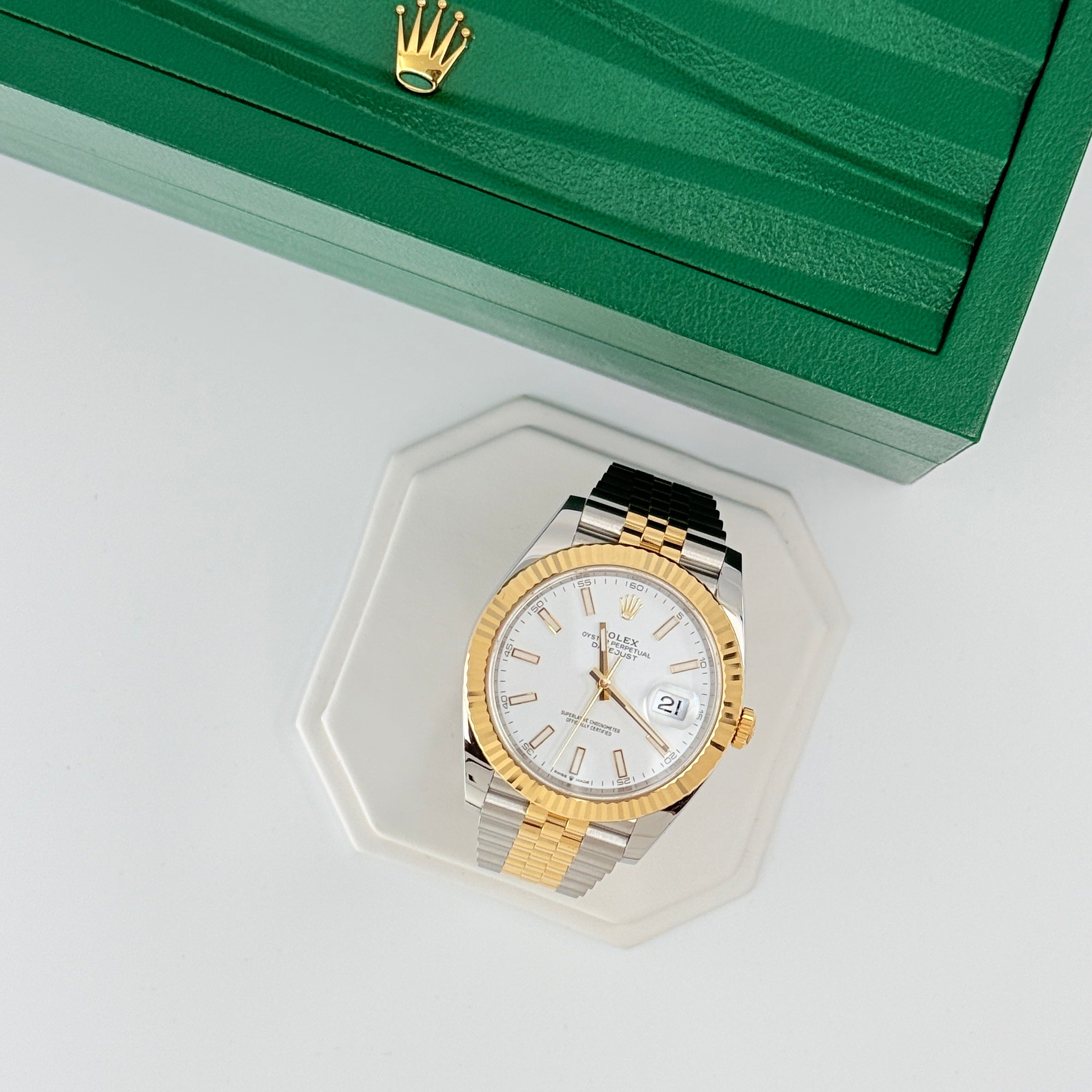 Rolex Datejust 41 126333 | White Dial | Two-Tone Jubilee | Pre-Owned