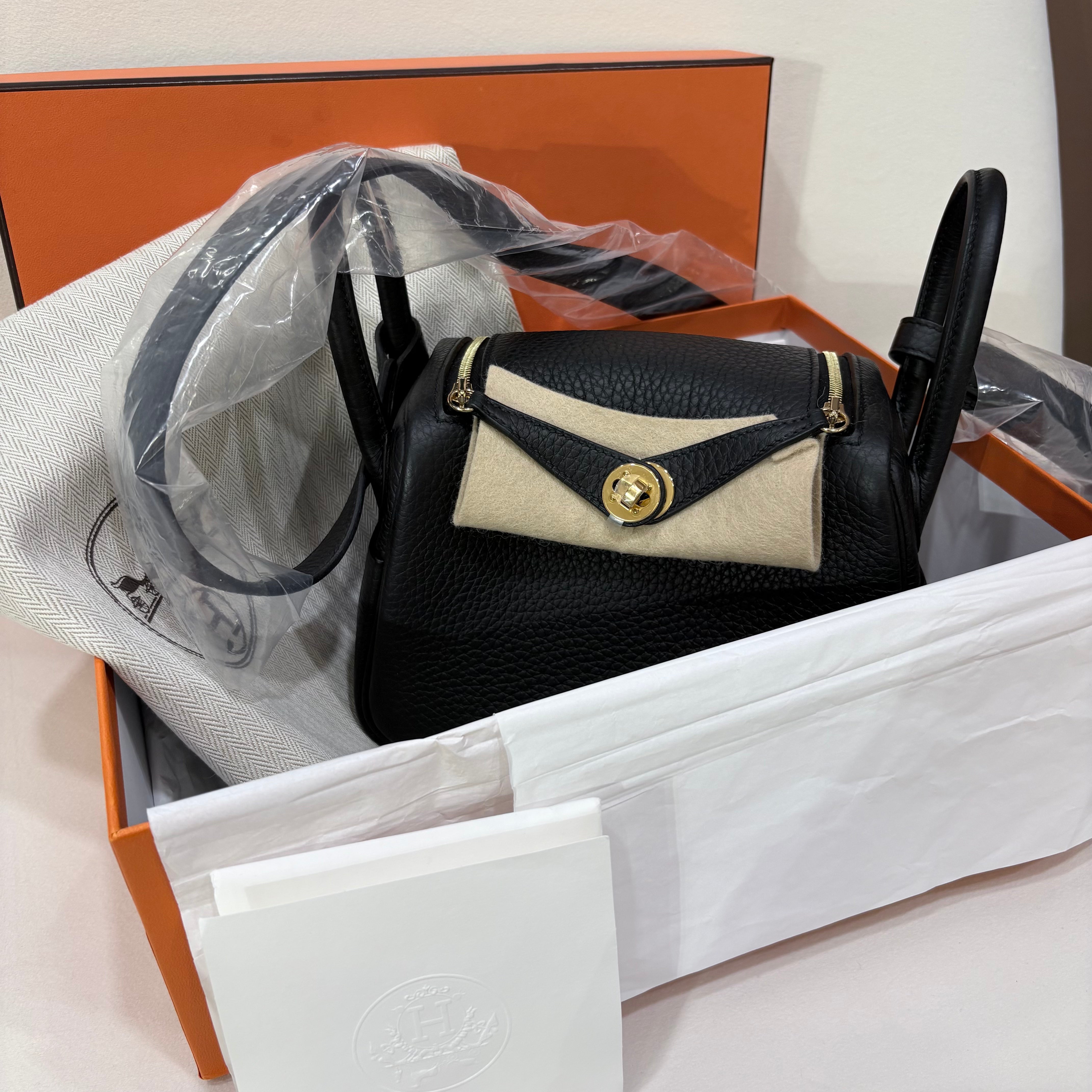 HERMES Mini Lindy Black Gold GHW NEW
