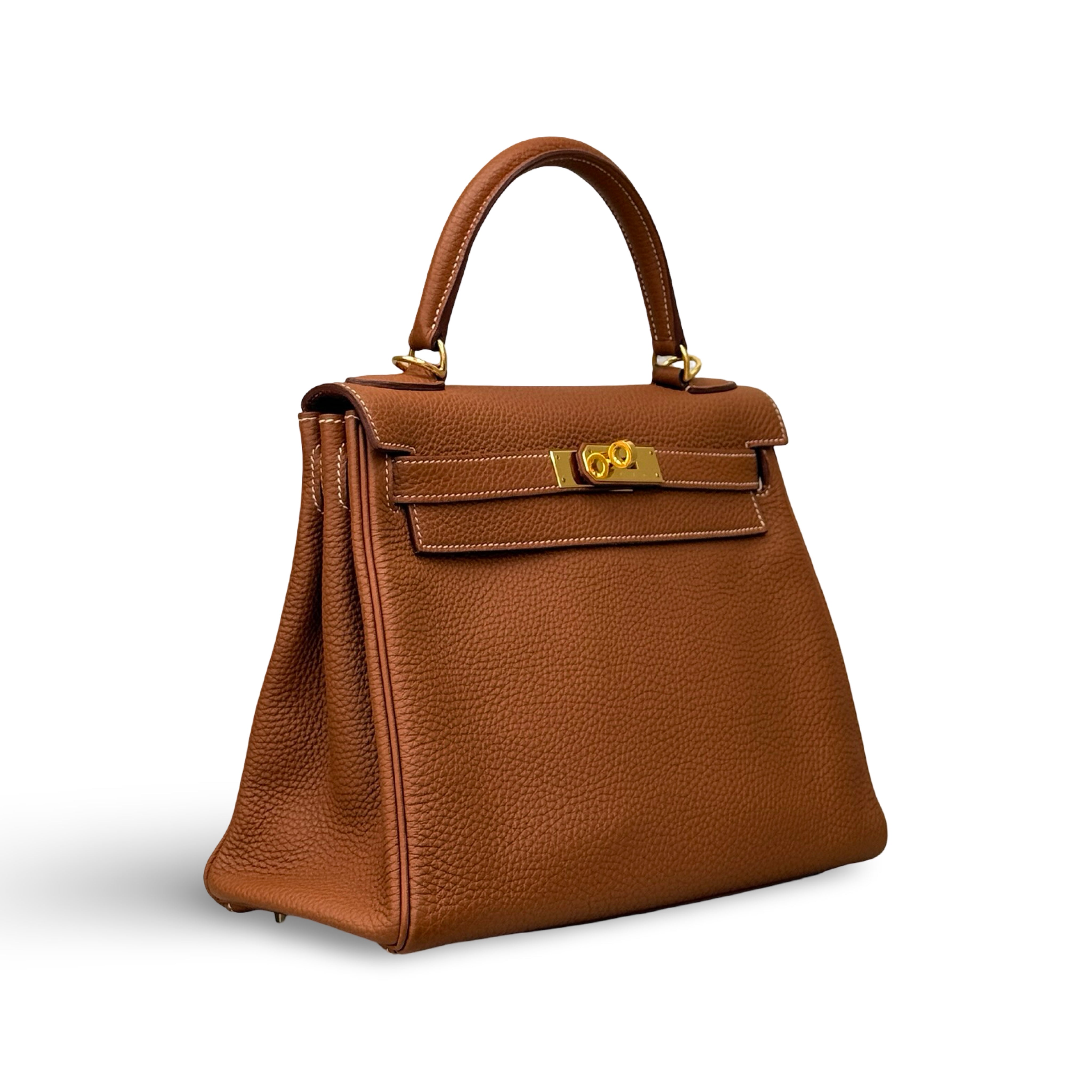 Hermès Kelly 28 | Gold Togo Leather | Gold Hardware | Pre-Owned