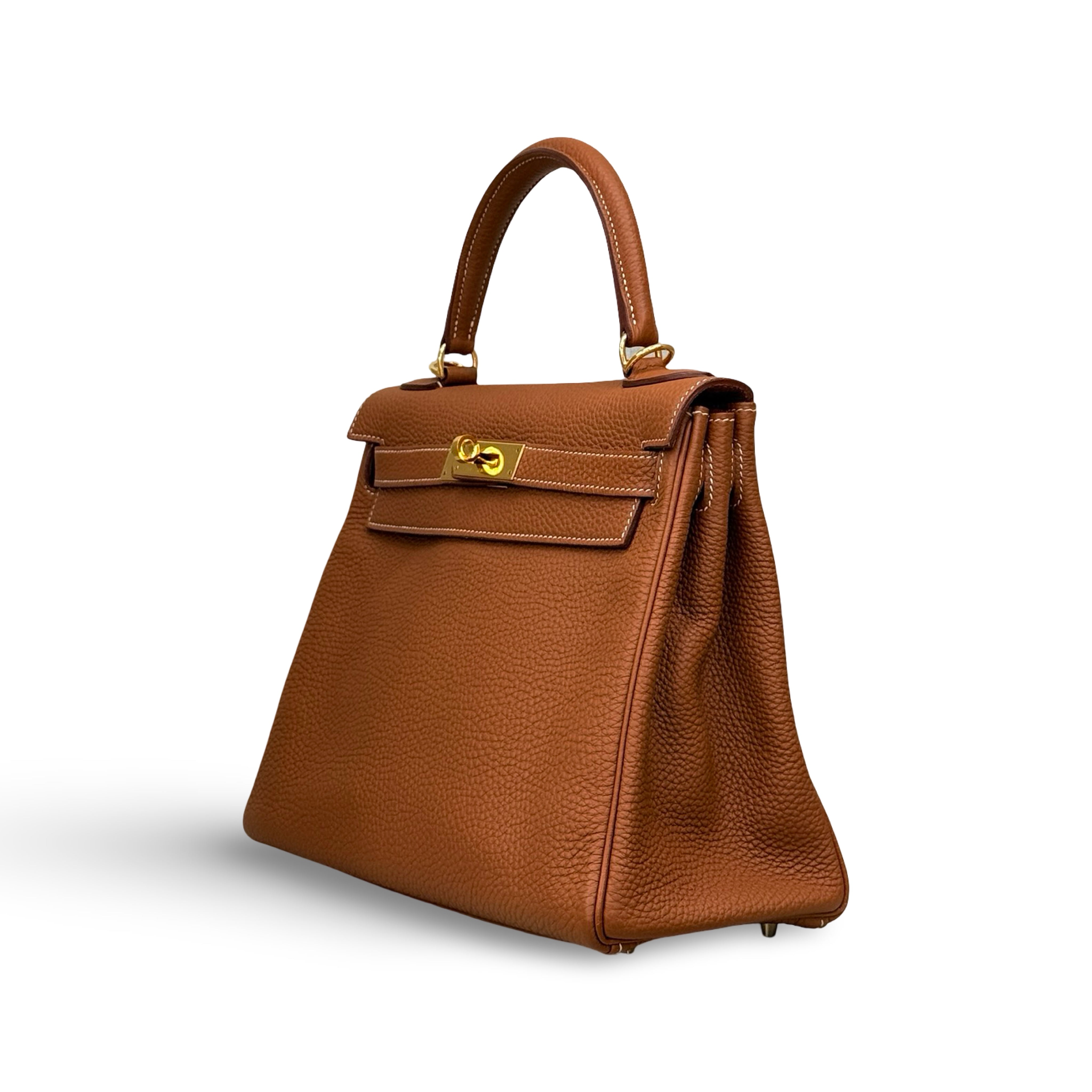 Hermès Kelly 28 | Gold Togo Leather | Gold Hardware | Pre-Owned