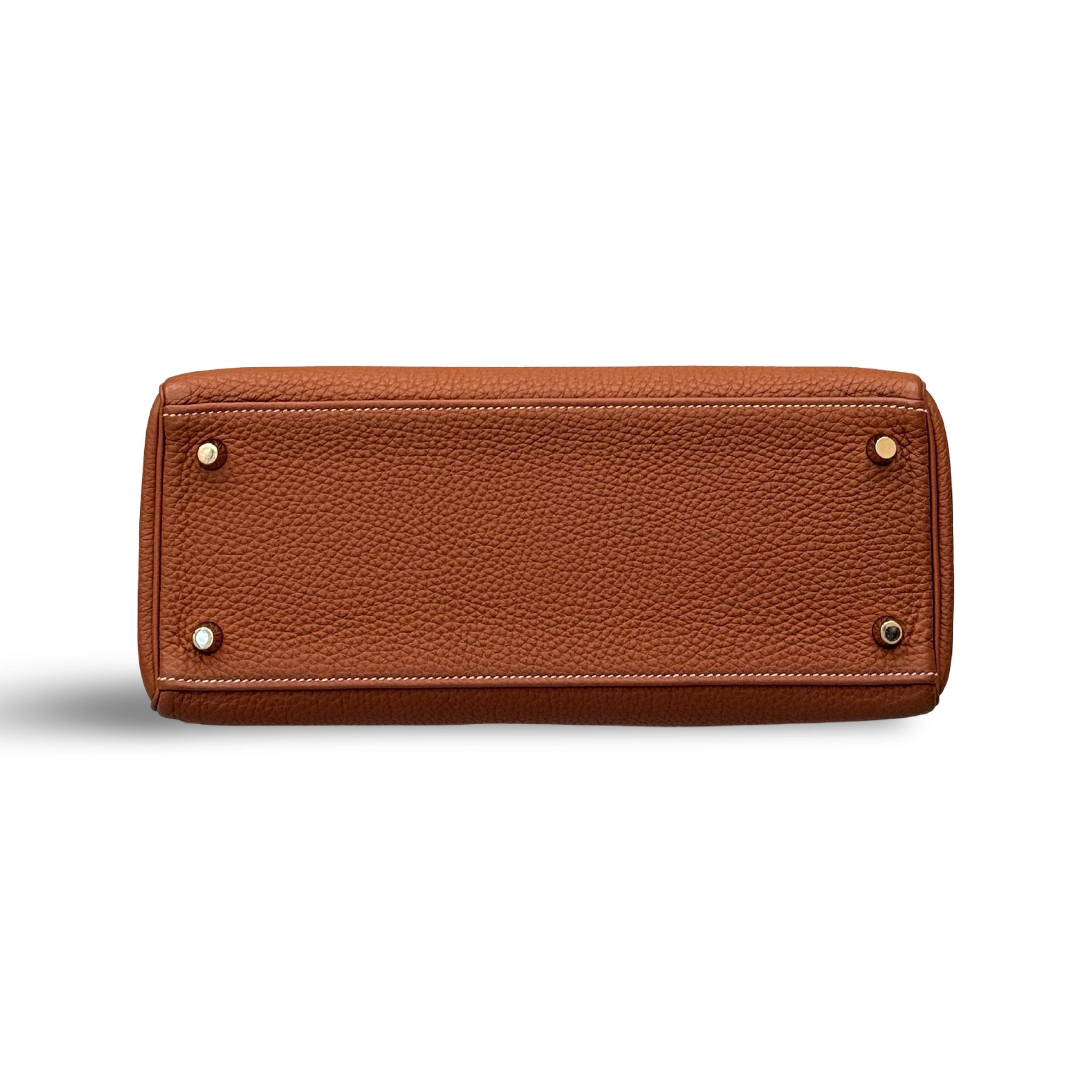 Hermès Kelly 28 | Gold Togo Leather | Gold Hardware | Pre-Owned