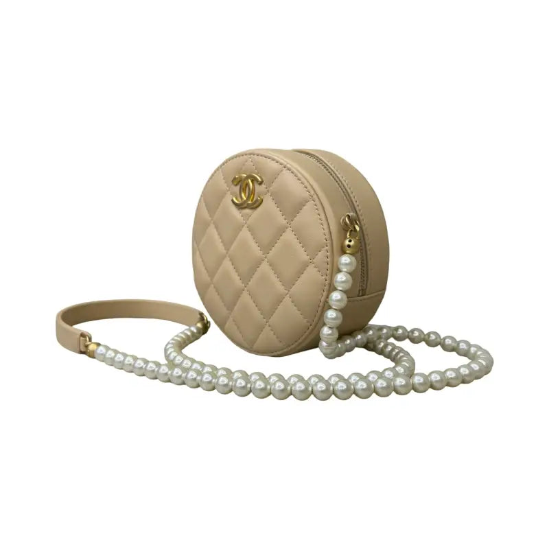 CHANEL Pearl Round Clutch (New)