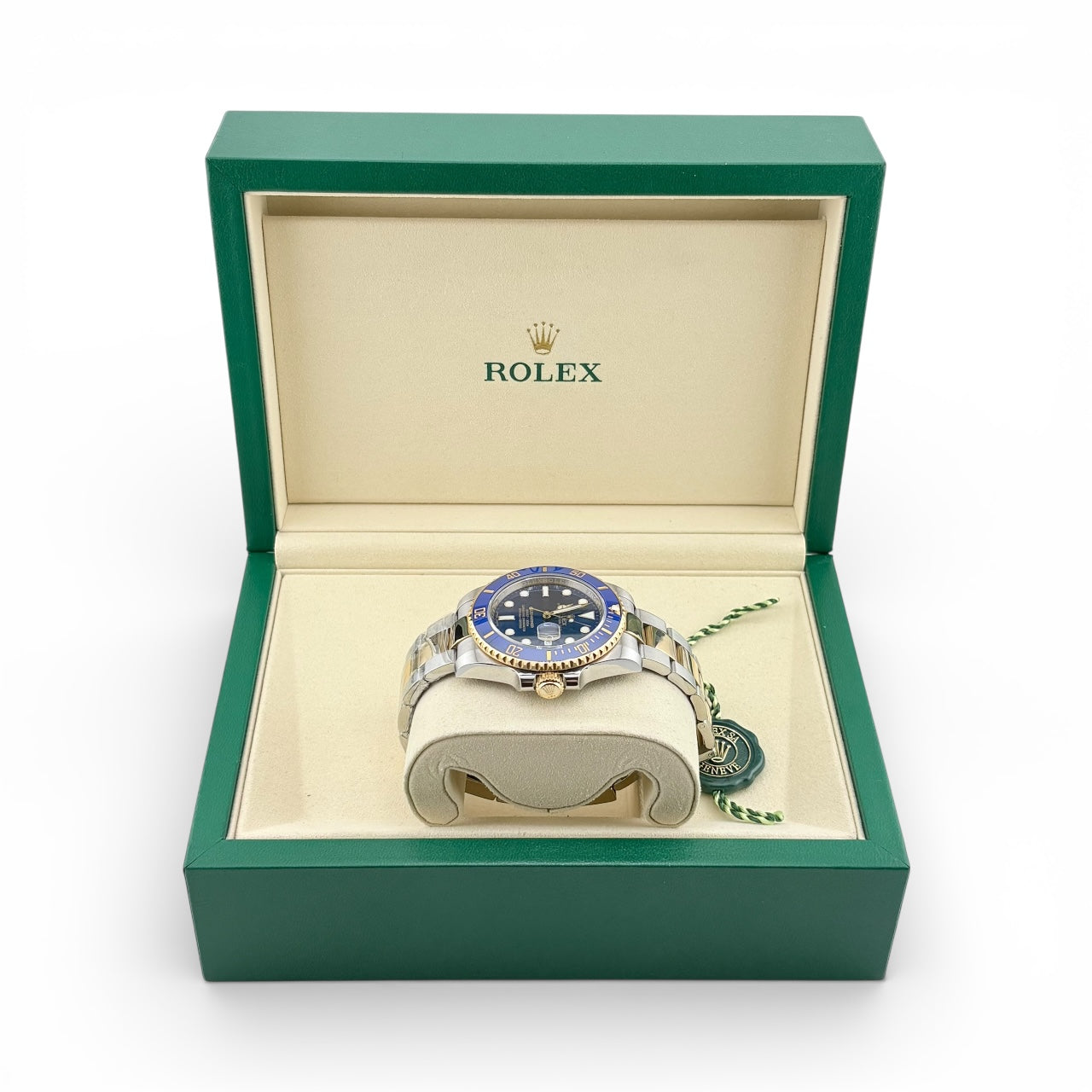 Rolex Submariner Date Bluesy 116613LB Pre-Owned Mint Apr 2019