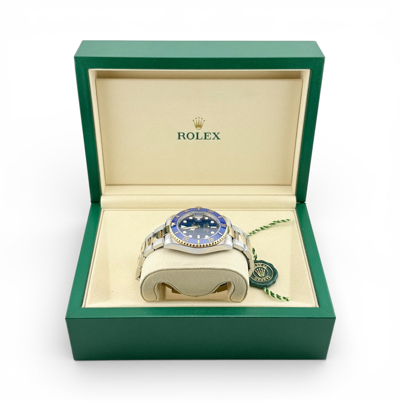 Rolex Submariner Date Bluesy 116613LB Pre-Owned Mint Apr 2019