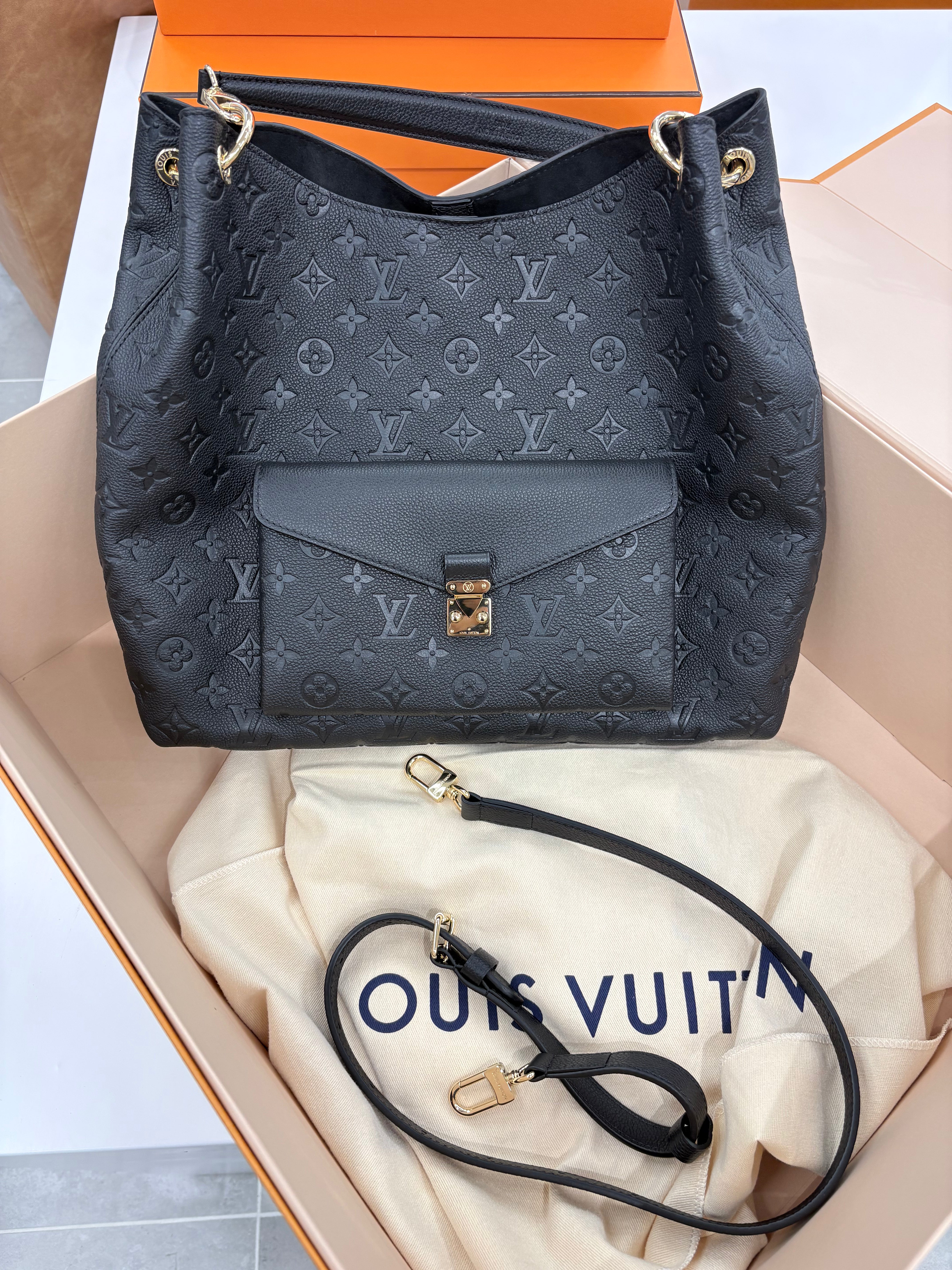 lv hobo metis pre —owend